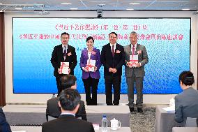 CHINA-HONG KONG-XI JINPING-BOOKS-LAUNCH CEREMONY (CN)