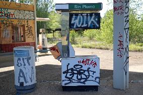 Abandoned gas stations in Catalonia