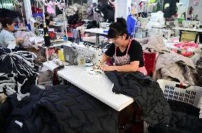 China Manufacturing Industry Cotton Clothings