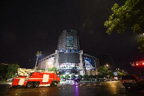 (SpotNews)CHINA-SICHUAN-ZIGONG-DEPARTMENT STORE-FIRE-RESCUE (CN)