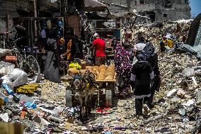 Displaced Palestinians Daily Life - Gaza