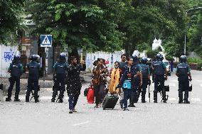 Police Shoot Tear Gas At Student Protesters - Dhaka