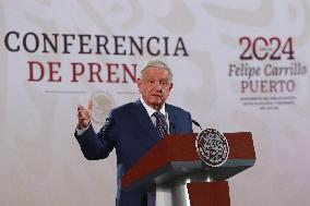 Andres Manuel Lopez Obrador Briefing