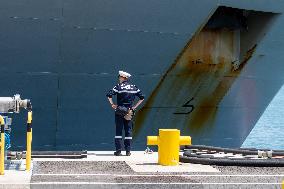 Amphibious Helicopter Carrier (PHA) Tonnerre Returns To Toulon