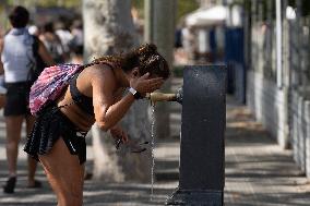 Summer's First Heatwave Looms - Spain