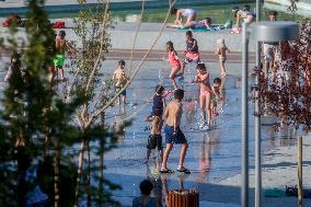 Summer's First Heatwave Looms - Spain