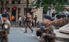 Motorist Rams Into Cafe Leaving One Dead And Several Seriously Hurt - Paris