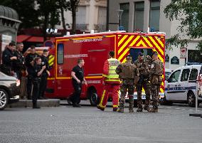 Motorist Rams Into Cafe Leaving One Dead And Several Seriously Hurt - Paris