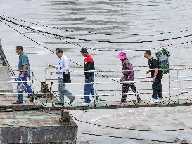 ChineseToday | Captain and his ferry of hopes in SW China