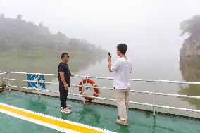 ChineseToday | Captain and his ferry of hopes in SW China