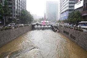 SOUTH KOREA-SEOUL-RAIN