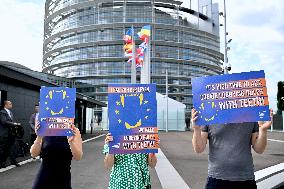 Lobbycontrol Nina Katzemich Protests At Parliament - Strasbourg