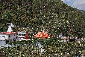 Neem Karori Baba Kainchi Dham Ashram