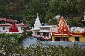 Neem Karori Baba Kainchi Dham Ashram