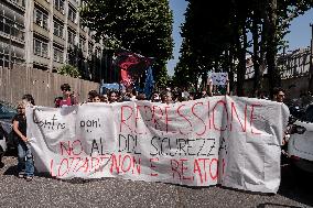 A Presidium At RAI Headquarters In Naples After The Denunciations Of The 13 February Demonstration.