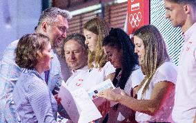 Polish Athletes Take Olympic Oath