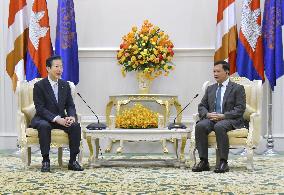 Komeito head meets Cambodia's prime minister