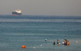 EGYPT-SUEZ CANAL-REVENUE-DROPPING