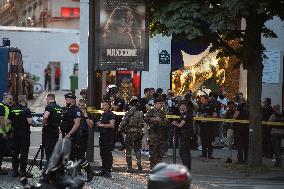 Police Officer Injured In Knife Attack - Paris