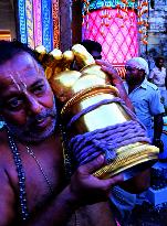 India Hindu Festival - Suna Besha