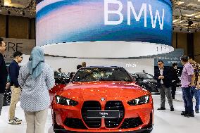 Inside The All-new BMW 4 In GAIKINDO Indonesia International Auto Show