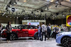 Inside The All-new BMW 4 In GAIKINDO Indonesia International Auto Show