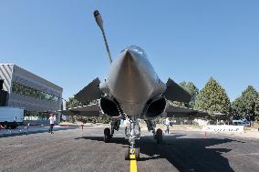 Orange-Caritat Air Base Welcomes Rafale Fighter Jets