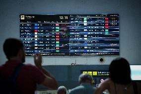 IT Outage Brings Airport Chaos - Seville