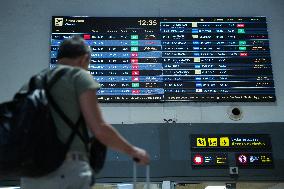 IT Outage Brings Airport Chaos - Seville