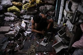 Top Second Hand Electronic Goods Dealers In Kolkata