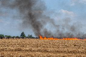 Rally against the construction of mega bassine - Migne Auxances