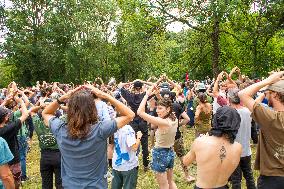 Rally against the construction of mega bassine - Migne Auxances