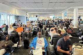 IT Outage Brings Airport Chaos - JFK