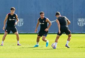 FC Barcelona Training Session