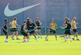 FC Barcelona Training Session