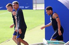 FC Barcelona Training Session