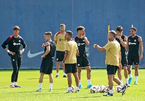 FC Barcelona Training Session