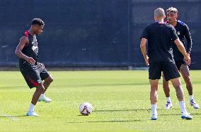 FC Barcelona Training Session