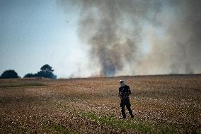 Large Mobilization Against The Mega-basins Near Poitiers And The Firing Of Tear Gas Started A Fire