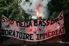 Large Mobilization Against The Mega-basins Near Poitiers And The Firing Of Tear Gas Started A Fire