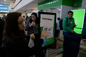 Microsoft Computer Crash Causes Chaos At Mexico City International Airport