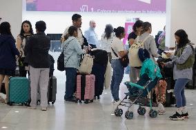 Microsoft Computer Crash Causes Chaos At Mexico City International Airport