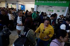 Microsoft Computer Crash Causes Chaos At Mexico City International Airport