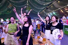 Tourists at 34th Qingdao International Beer Festival