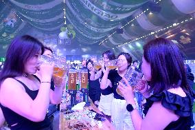 Tourists at 34th Qingdao International Beer Festival