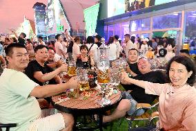 Tourists at 34th Qingdao International Beer Festival