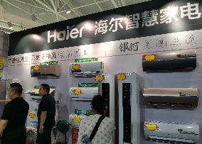 Air Conditioners Display in Yichang