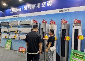 Air Conditioners Display in Yichang