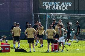 (SP)SPAIN-BARCELONA-FOOTBALL-TRAINING SESSION