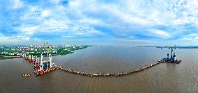 Zhangjinggao Yangtze River Bridge Construction